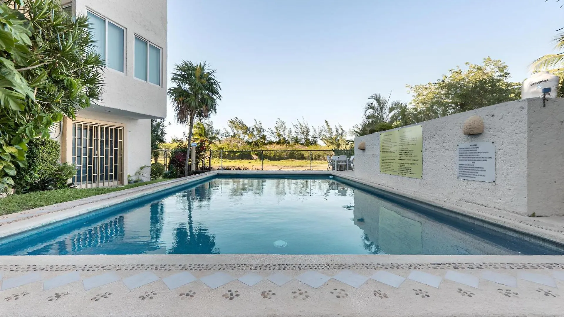 Lagoonfront Apartment In Hotel Zone Cancun