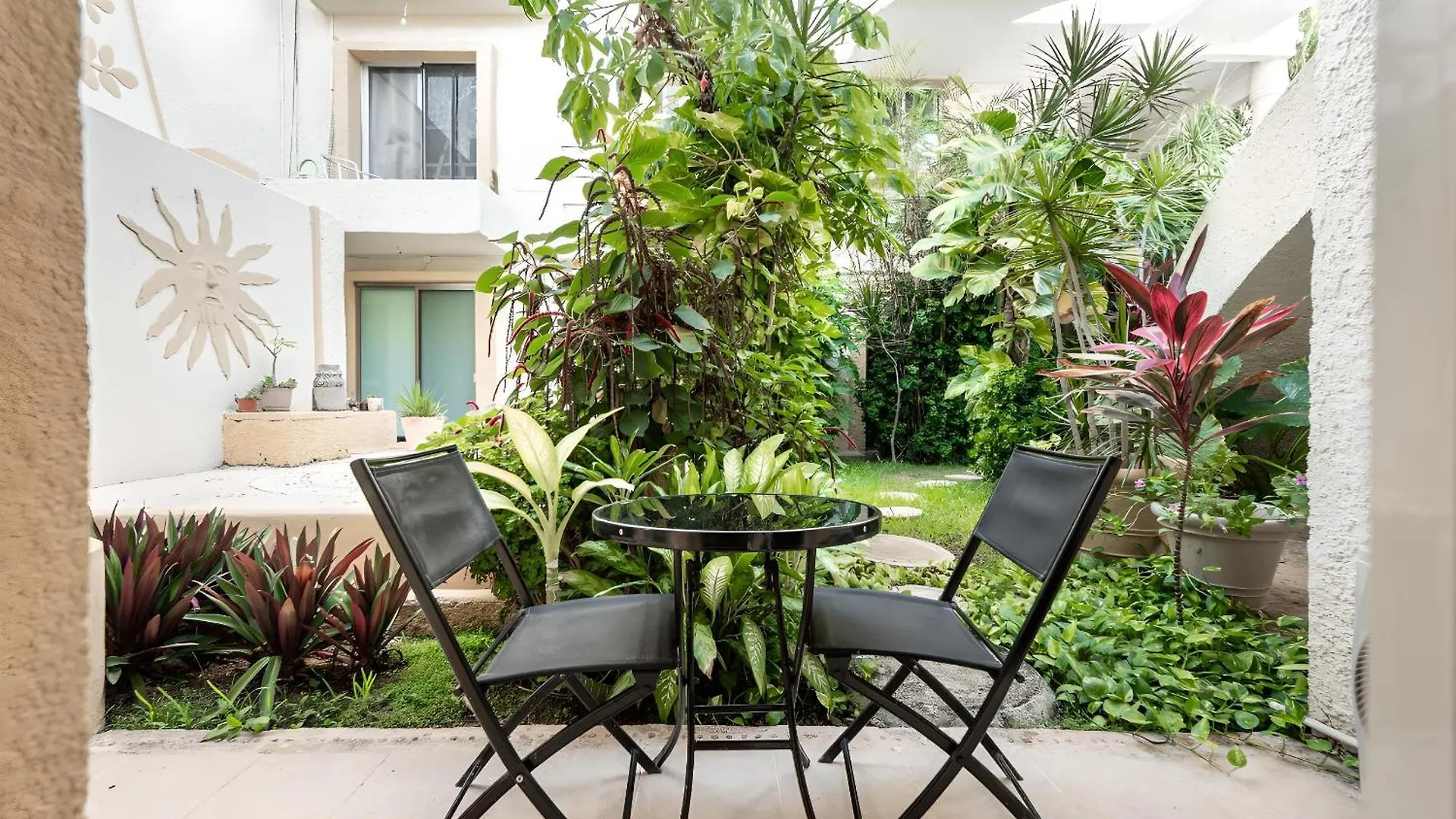 Lagoonfront Apartment In Hotel Zone Cancun